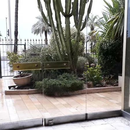 Promenade Des Anglais Petit Studio Au Calme