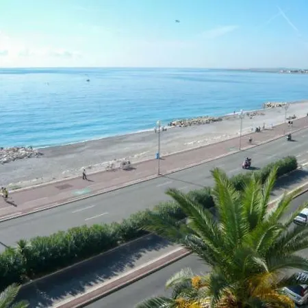Promenade Des Anglais Petit Studio Au Calme Apartamento